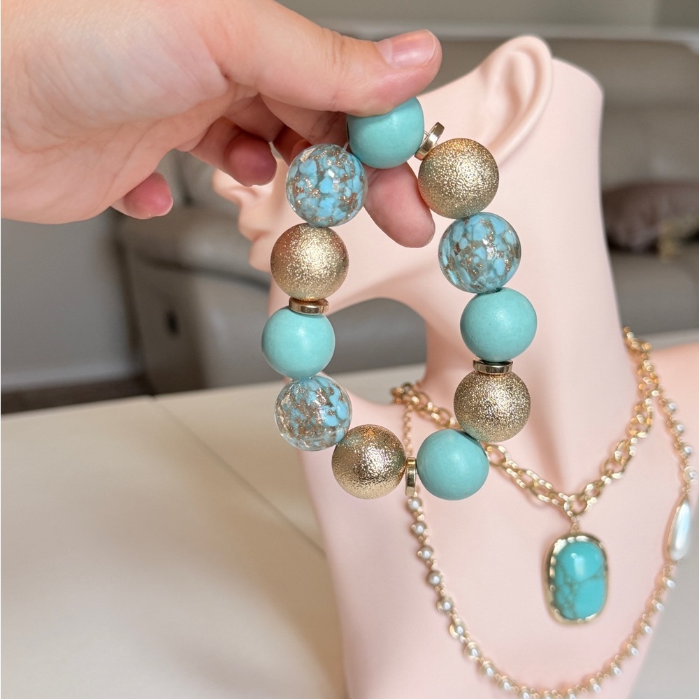Turquoise & Gold Beaded Stretch Bracelet - Picture 7 of 8